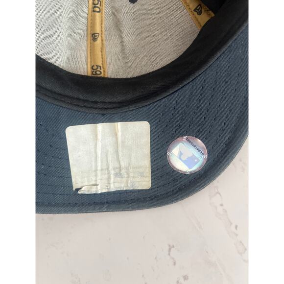 BOSTON RED SOX NEW ERA FITTED 59FIFTY ORIGNAL 7 1/2 GENUINE MERCHANDISE HAT - Picture 9 of 10